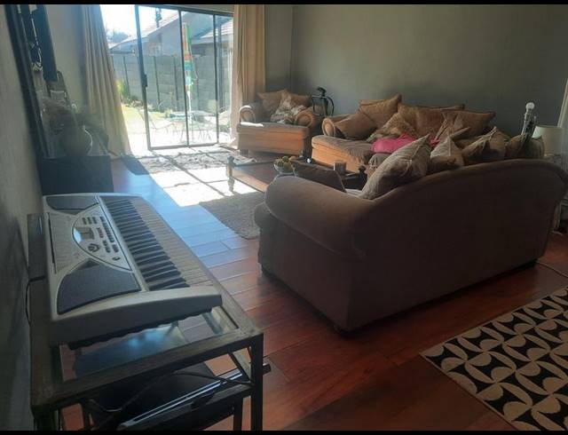 4 BEDROOM HOUSE FOR SALE IN ARCON PARK